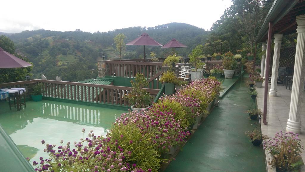 Laura Hotel Ella Bagian luar foto