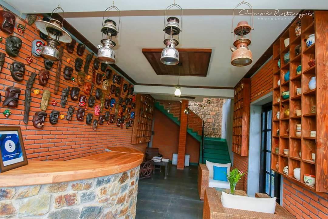 Laura Hotel Ella Bagian luar foto
